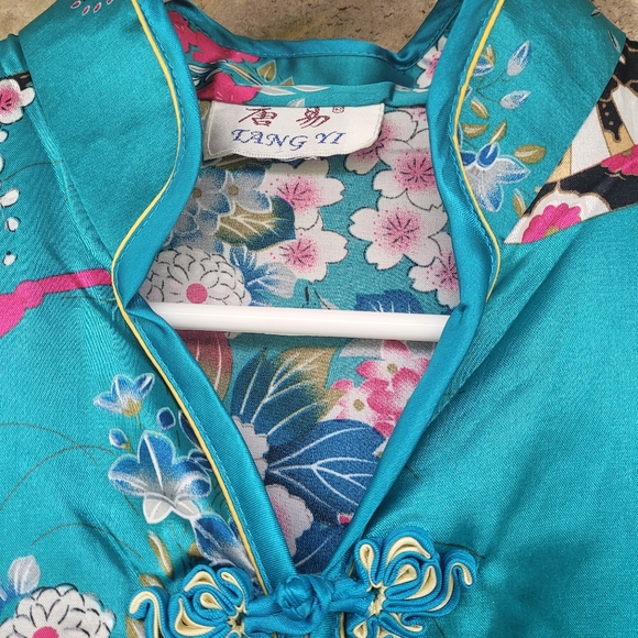 Oriental Gown - Picture 5 of 5